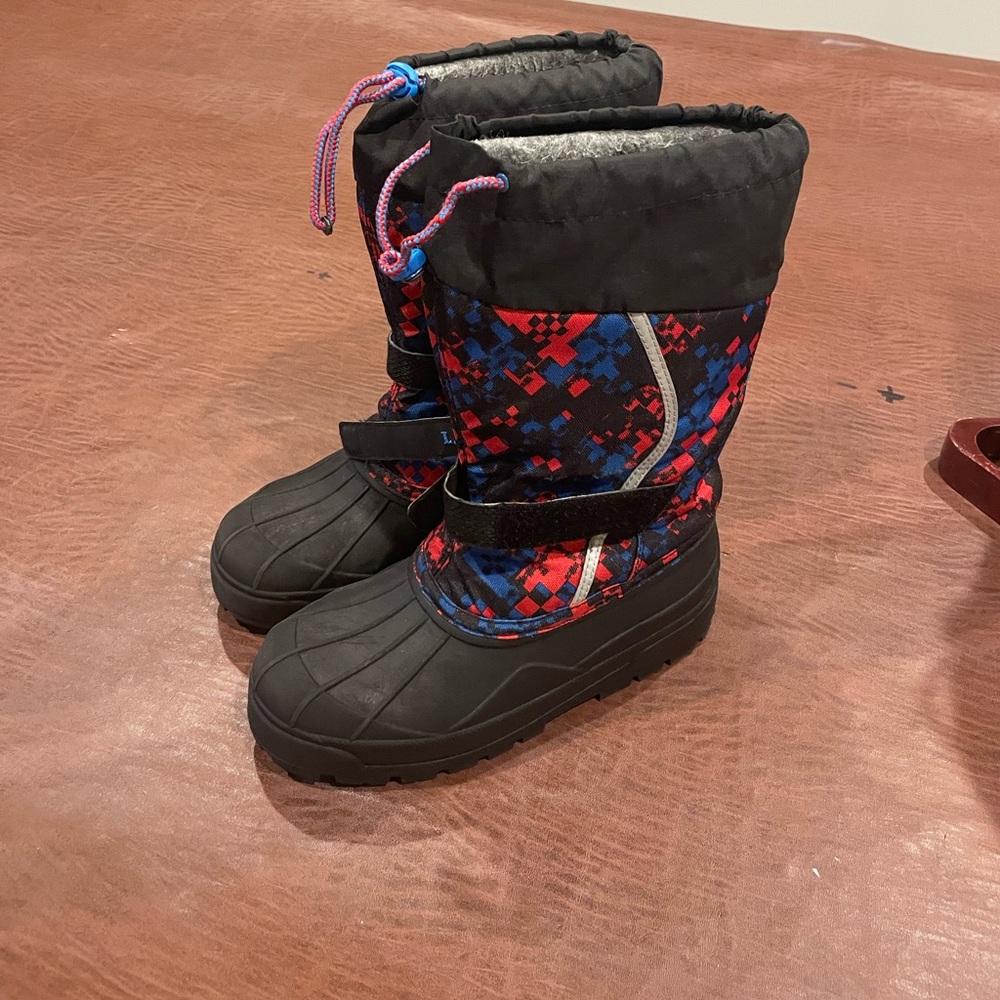 LL Bean kids snow boots-7